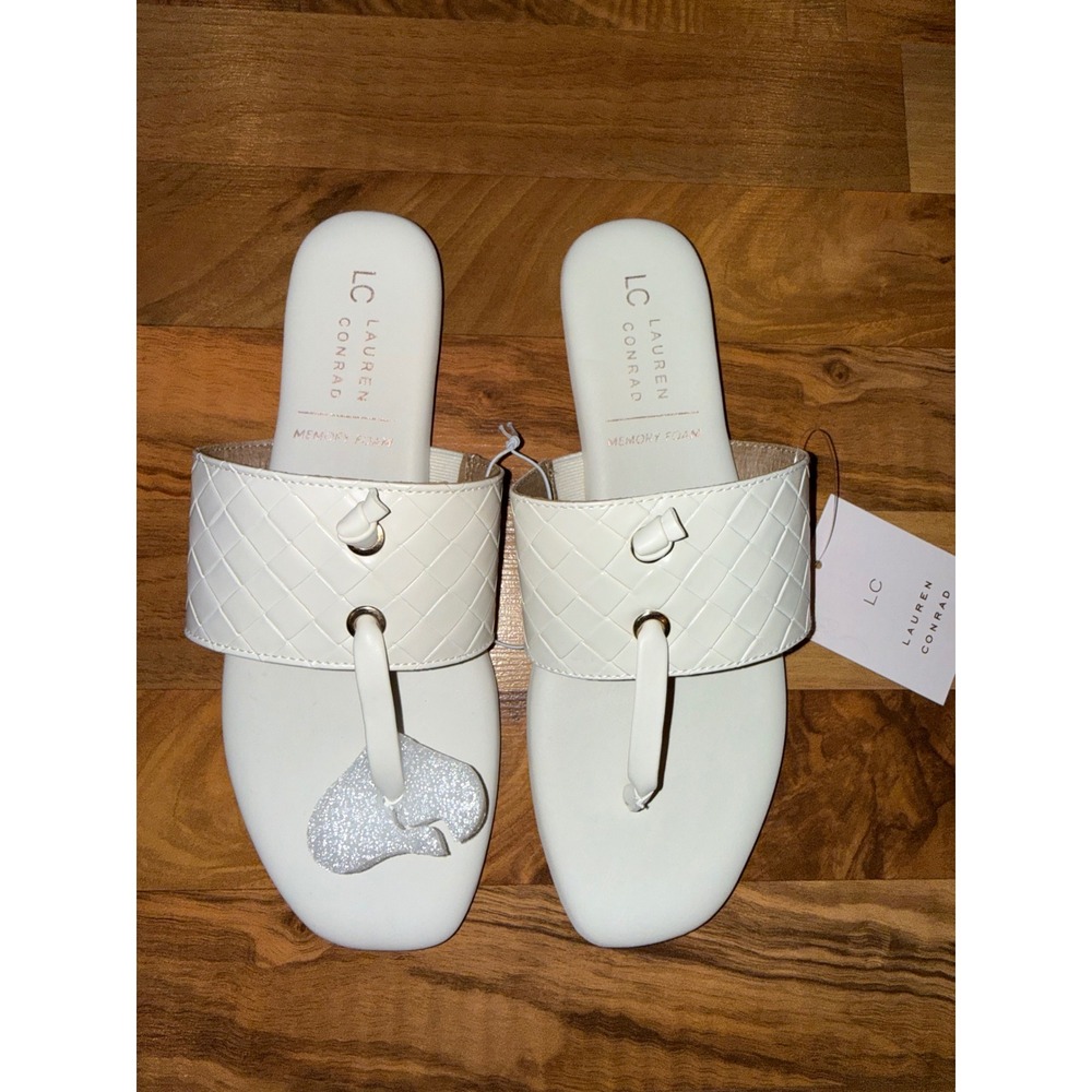 LC Lauren Conrad Wrennbone Sandals Womens 9 White NWT Woven Thong Slides‎ summer